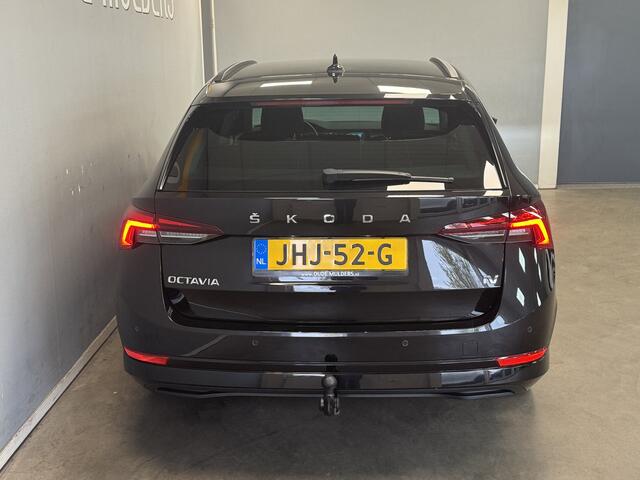 Skoda OCTAVIA Combi 1.4 Stoelverwarming/Parkeersensoren/Trekhaak