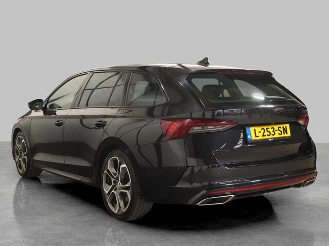 Skoda OCTAVIA Combi 2.0 TSI RS 245 Business | Pano | Trekhaak