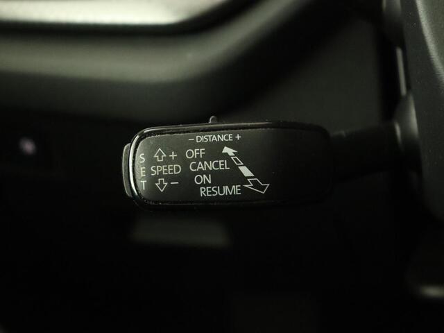 Skoda OCTAVIA 1.0 e-TSI Business Edition | Trekhaak | Adaptive cruise | Carplay | Navigatie | Stuurverwarming | Parkeerhulp | Digital Cockpit | Full LED