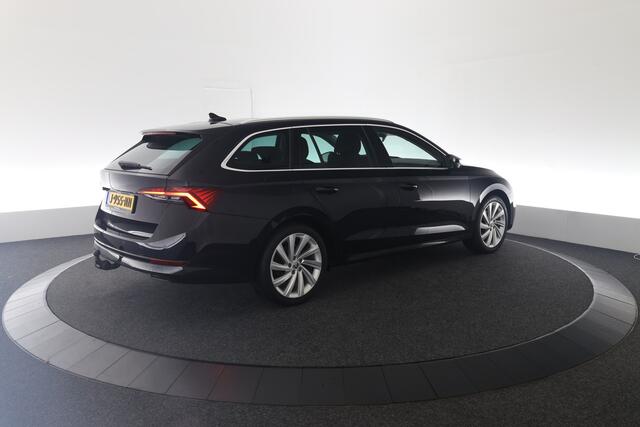 Skoda OCTAVIA Combi 1.5 TSI First Edition | Trekhaak | Pano | Stoelverwarming