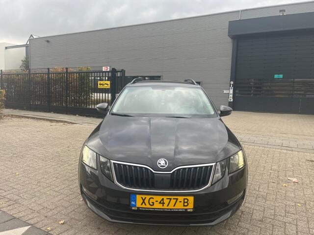 Skoda OCTAVIA 1.6 TDI Navigatie|Carplay Euro6 2018