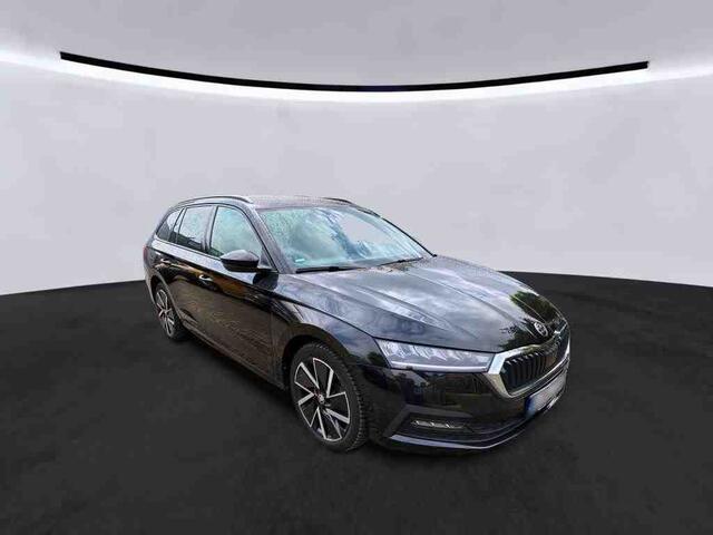 Skoda OCTAVIA Combi 1.4 TSI iV 204pk PHEV Ambition / Massage / Camera / 18 inch l.m. / Wordt Verwacht