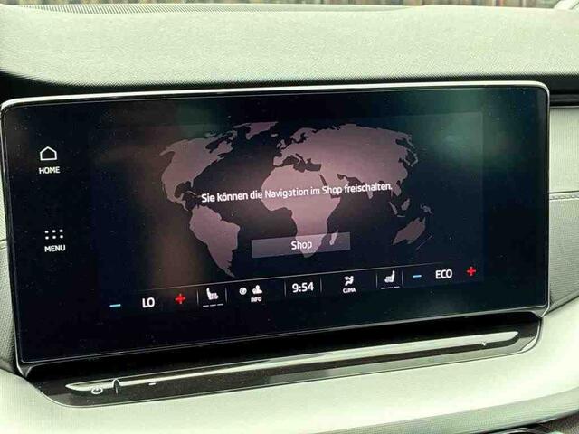 Skoda OCTAVIA Combi 1.4 TSI iV 204pk PHEV Ambition / Massage / Camera / 18 inch l.m. / Wordt Verwacht