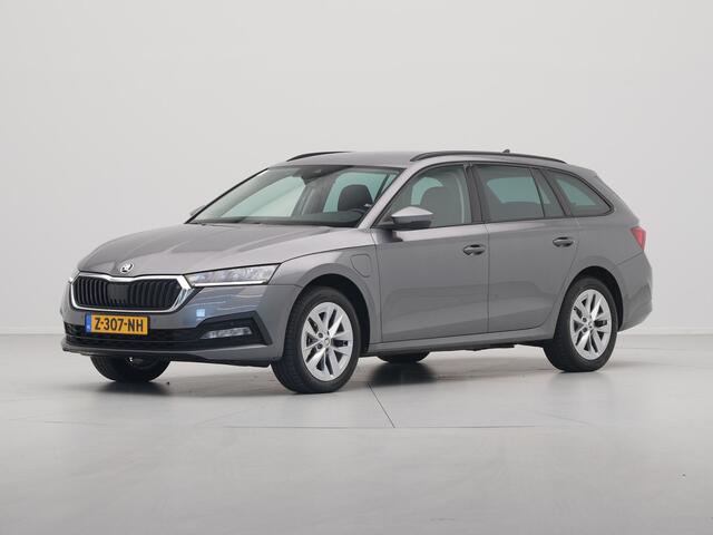 Skoda OCTAVIA Combi 1.4 TSI iV 204pk PHEV Business Edition Navigatie Wegkl.trekhaal Pdc Virtual Cockpit Carplay 321