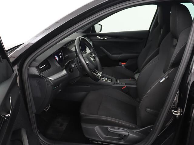 Skoda OCTAVIA 1.0 e-TSI Sport | Carplay | Sfeerverlichting | Sportstoelen | Navigatie | Parkeerhulp | Climate control | Cruise control