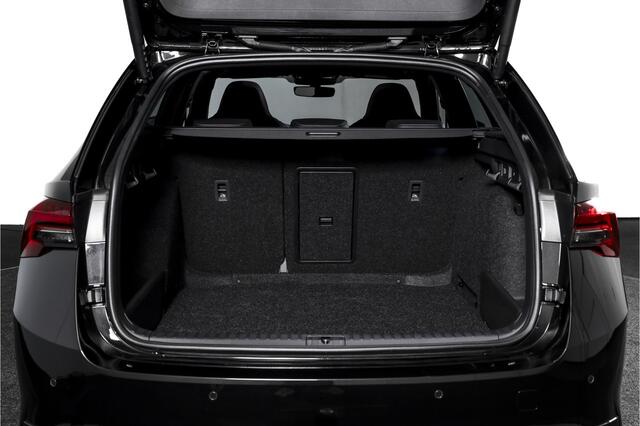 Skoda OCTAVIA Combi 1.5 TSI MHEV 150 PK Sportline Tour | S/K-Panodak | Dig. Cockpit | Elek. Trekhaak | Adapt. Cruise | Winterpakket | Camera | NAV + App. Connect | ECC | Elek. Klep | DAB | LM 18" | 7228