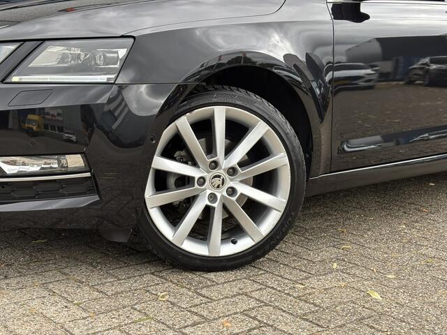Skoda OCTAVIA Combi 1.5 TSI Greentech Business Edition Plus / Lederen Bekleding / Trekhaak / Digital Cokcpit / Navi /
