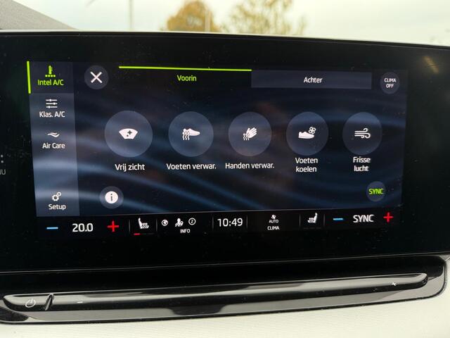 Skoda OCTAVIA Combi 1.5 e-TSi 150 Pk Automaat Business Edition Plus | Matrix LED | Panoramadak | Camera | Trekhaak | Travel Assist | Climate | 18 Inch | 69.188 Km!!