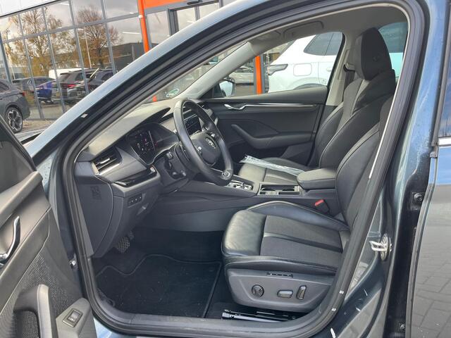 Skoda OCTAVIA Combi 1.4 TSi iV 204 Pk Automaat PHEV Business Edition+ | LED Matrix | Head-Up | Navi | Camera | Climate 3-Zone | Stoelverwarming | 18 Inch | 60.525 Km!!