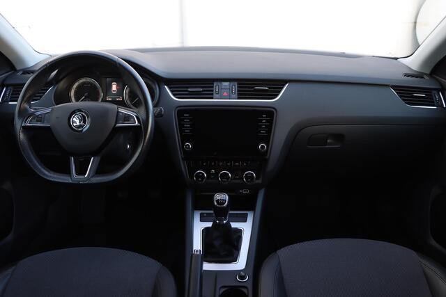 Skoda OCTAVIA Combi 1.0 TSI Greentech Business Edition