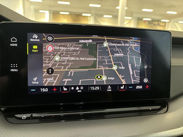 Skoda OCTAVIA Combi 1.0 TSI 110pk Business Edition · Apple/Android Car Play · Navigatie · Elek. Achterklep · P-Sensoren · Cruise Control · 16'' Inch · Garantie t/m 25-09-2027 of 100.000km