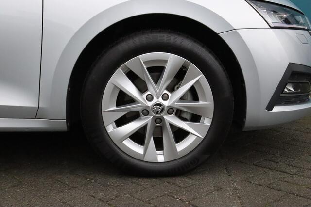 Skoda OCTAVIA 1.0 TSI Business Edition Plus CARPLAY|ADAPT.CRUISE|ELEK.A.KLEP|STUUR/STOELVERW|NAV|LED|ECC|PDC|17'LMV 1'EIG