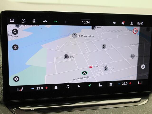 Skoda OCTAVIA Combi 1.5TSI/150PK MHEV FL Selection DSG · Panoramadak · Navigatie · Zittingen- & stuurverwarming · Apple/Android Car Play · Garantie tot februari 2029 of 60000km