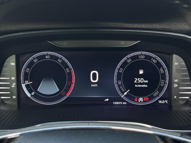 Skoda OCTAVIA 1.5TSI 150PK/Panoramadak/Elek trekh/Alcantara/Virtuel cockpit/Et