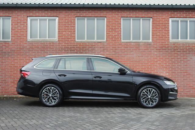 Skoda OCTAVIA 1.5 e-TSI | Carplay | Camera | Trekhaak |