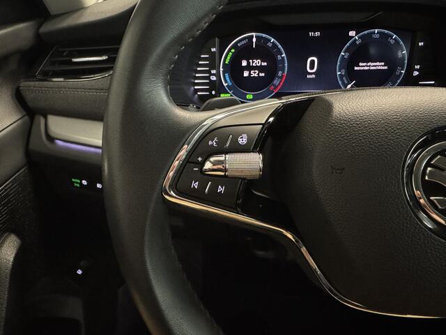 Skoda OCTAVIA Combi 1.4 Stoelverwarming/Parkeersensoren/Trekhaak Voorbereid