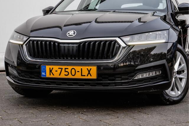 Skoda OCTAVIA Combi 1.0 TSI 110pk Business Edition Camera/ Virtual cockpit/ Stoel-stuurverwarming/ Elektr. achterklep/ Carplay/ Navigatie