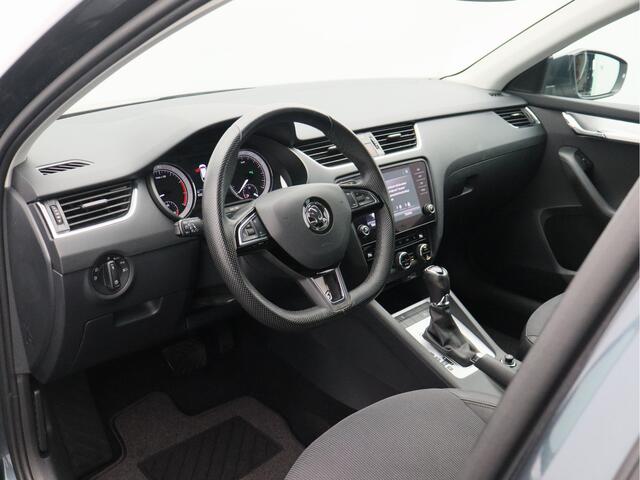 Skoda OCTAVIA Combi 1.5 TSI Greentech Business Edition/ automaat/ trekhaak!