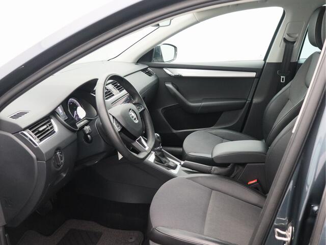 Skoda OCTAVIA Combi 1.5 TSI Greentech Business Edition/ automaat/ trekhaak!