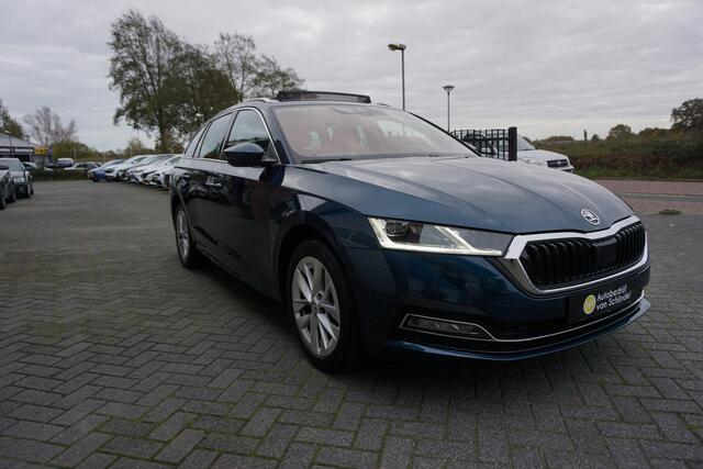Skoda OCTAVIA Combi 1.5 150PK ACT E-TECH DSG7 STYLE CLEVER LUXE KEURIGE NETTE STAAT PANORAMADAK FULL LED CAMERA ANDROID/APPLECARPLAY NAVI STOEL+STUURVERWARMING ADAPTIEVE CRUISE CLIMA PDC V+A ELECTR.KLEP BLUETOOTH ENZ...