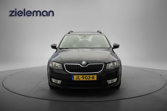 Skoda OCTAVIA 1.6 TDI Combi Amb. Bns Automaat - Carplay, Navi, Cruise, Clima, Trekhaak
