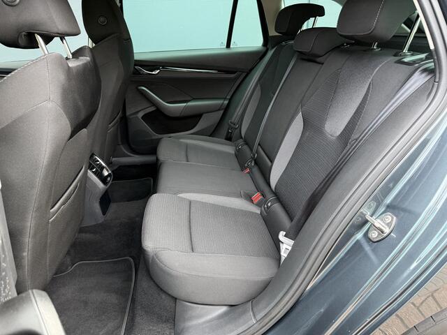 Skoda OCTAVIA Combi 1.4 TSI iV PHEV Business Edition / Dealer Onderhouden / Elektrische Achterklep / Apple Carplay&Android Auto / Achteruitrij Camera / Keyless /