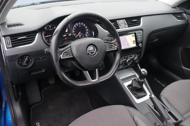 Skoda OCTAVIA 1.0 TSI Greentech Ambition Business Climate control, Navigatie, Cruise control, Stoelverwarming, Trekhaak, Schuif- kanteldak