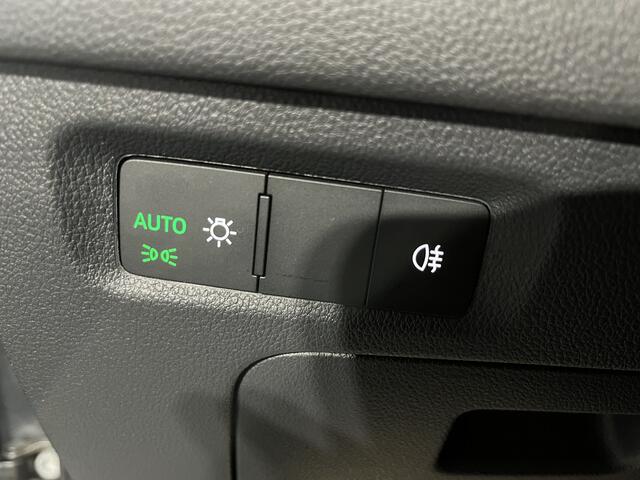 Skoda OCTAVIA Combi 1.5 TSI MHEV Business Edition / AUTOMAAT / GARANTIE TM 10-2028/ TREKHAAK / PARKEERSENS. V+A/ CAMERA / SFEERVERLICHTING / SMART LINK