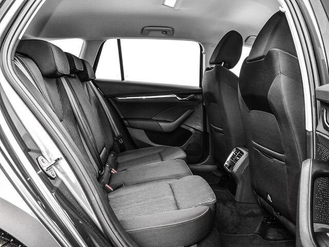 Skoda OCTAVIA Combi 1.0 e-TSI 110pk DSG Business Edition Plus · Apple/Android Car Play · Dodehoeksensor · Navigatie · Keyless · Elek. Achterklep · P-Sensoren · 17'' Inch · Garantie t/m 14-08-2027 of 100.000km