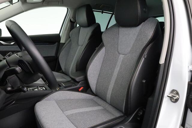 Skoda OCTAVIA Combi First Edition 1.5 TSI 115 pk DSG | Nieuw Model | ACC | Keyless | Elektrische achterklep | 17 inch