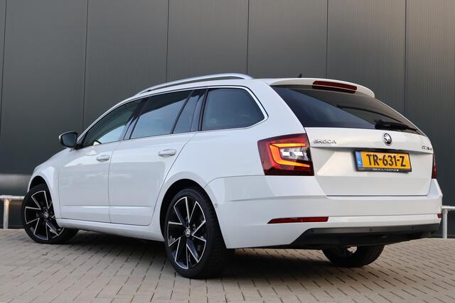 Skoda OCTAVIA Combi 1.0 TSI Greentech Style Business Automaat | Stoelverwarming | Trekhaak | 18 Inch | Camera | LED | Canton