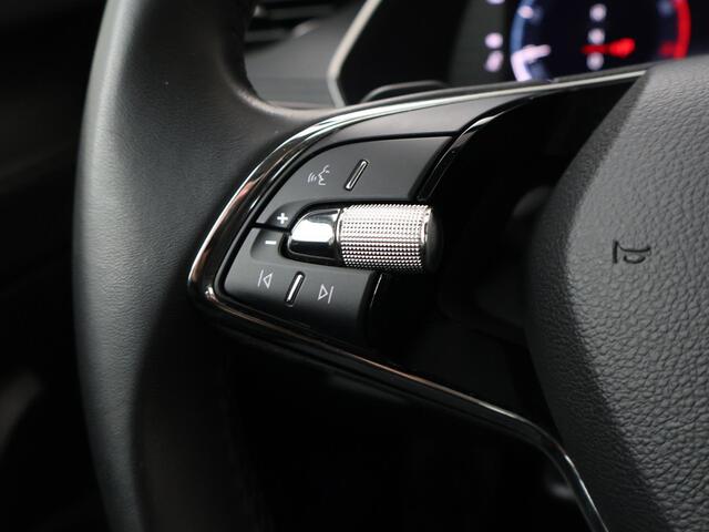 Skoda OCTAVIA Combi 1.5 e-TSI Business Edition | 150 PK | Automaat | Trekhaak wegklapbaar | LED verlichting |