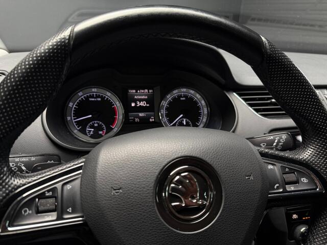 Skoda OCTAVIA Combi 1.5 TSi 150 Pk Automaat Business Edition Climate Controle trekhaak Navigatie Stoelverwarming