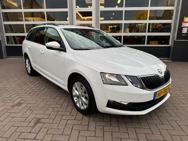 Skoda OCTAVIA COMBI 1.0 TSI 115PK GREENTECH AMBITION BUSINESS AUT./ NAVI / CAMERA / CRUISE