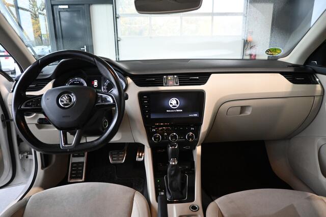 Skoda OCTAVIA Combi 1.0 TSI Greentech Style Business Automaat Navigatie Carplay Stoelverwarming Inruil Mogelijk!