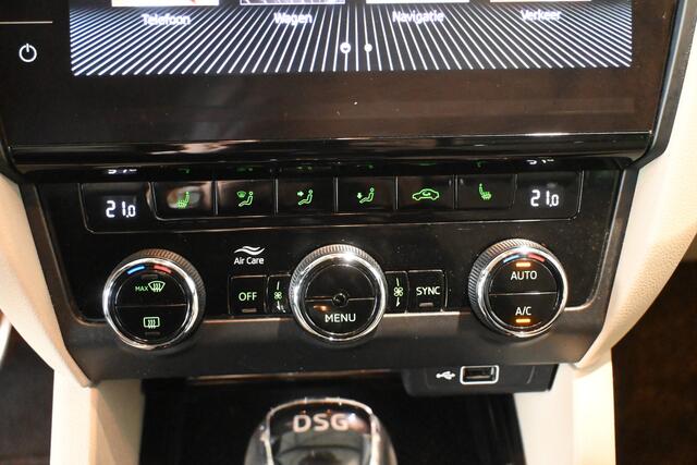 Skoda OCTAVIA Combi 1.0 TSI Greentech Style Business Automaat Navigatie Carplay Stoelverwarming Inruil Mogelijk!