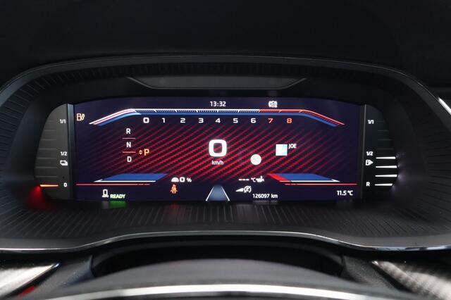 Skoda OCTAVIA 1.4 TSI RS iV Plug-in 245PK | Panorama | Schaalstoelen