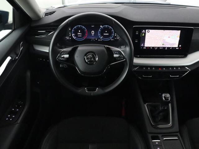 Skoda OCTAVIA 1.5 TSI First Edition | Head-Up | Stoelverwarming | Adaptive cruise | Leder/Alcantara | Side Assist | Matrix LED | Keyless | Virtual Cockpit | Carplay | Navigatie | Park Assist
