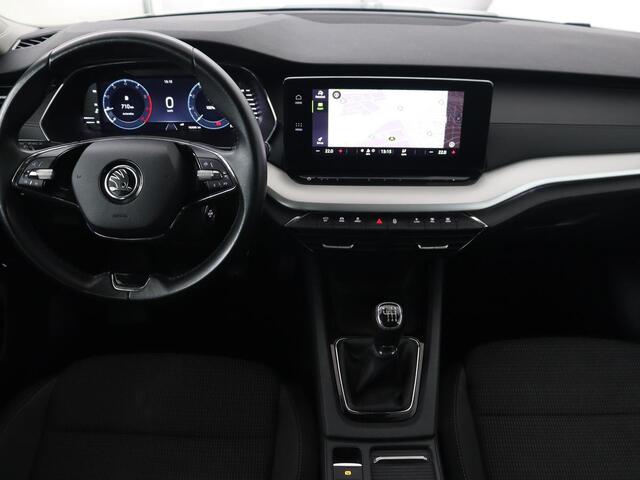 Skoda OCTAVIA 1.0 TSI Business Edition | Carplay | Sfeerverlichting | Navigatie | Full LED | Parkeerhulp | Getint glas | Digital Cockpit