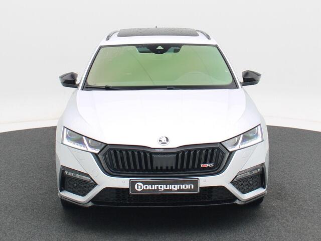 Skoda OCTAVIA Combi 1.4 TSi 245 Pk Automaat RS iV PHEV Business | Adaptive Cruise | CarPlay | Navigatie | Panoramadak | Stoelverwarming | Achteruitrijcamera | 108.347 Km!!
