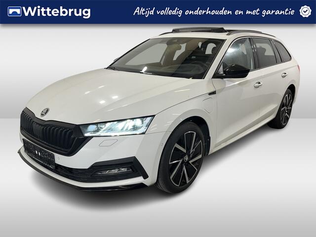 Skoda OCTAVIA Combi 1.4 TSI iV PHEV Sportline AUTOMAAT/ PANO/ CAMERA/ PARK. SENSOREN/ KEYLESS/ STOEL VERWARM./ CRUISE/ SMARTLINK/ LED/ 18 LMV'