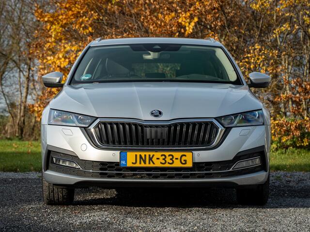 Skoda OCTAVIA Combi 1.4 TSI iV PHEV Business Edition Plus // panoramadak