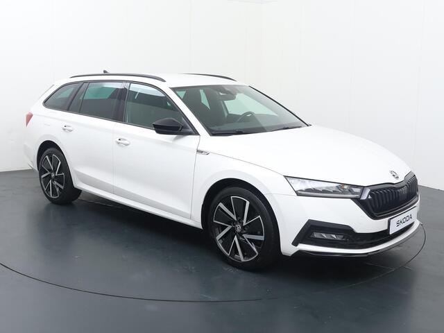 Skoda OCTAVIA Combi 1.4 TSI iV PHEV Sportline | 204 PK | SoH 91% | Adaptive cruise control | Head up display | Stoel verwarming | Navigatiesysteem |