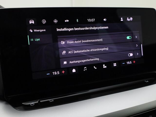 Skoda OCTAVIA Combi 1.5TSI/115PK MHEV Business Edition Plus DSG · Apple/Android Car Play · Trekhaak · Camera + Parkeersensoren · Garantie t/m 29-09-2028 of 100.000km