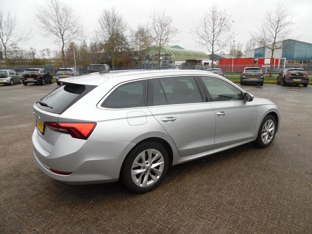 Skoda OCTAVIA Combi 1.0 TSI Style