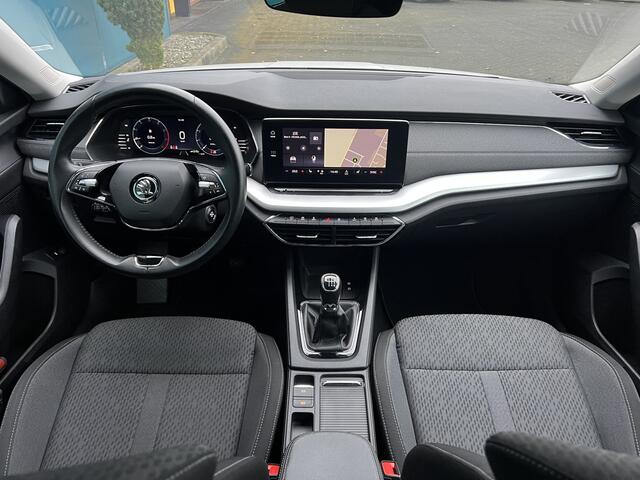 Skoda OCTAVIA Combi 1.0 TSI Business Edition Plus CARPLAY|ADAPT.CRUISE|TREKH|DIGI.DASH|ELEK.A.KLEP|NAV|LED|DAB|ECC|17'LMV 1'EIG
