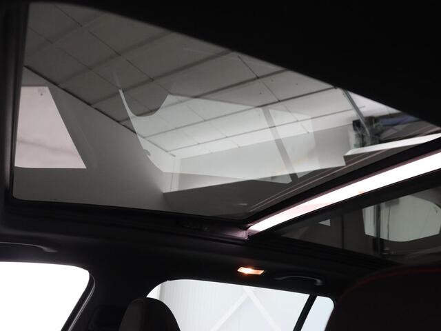 Skoda OCTAVIA 2.0 TSI RS 245 Business | Panoramadak | Stoelverwarming | Adaptive cruise | Camera | Carplay | Achterbankverwarming | Full LED | Keyless | Navigatie