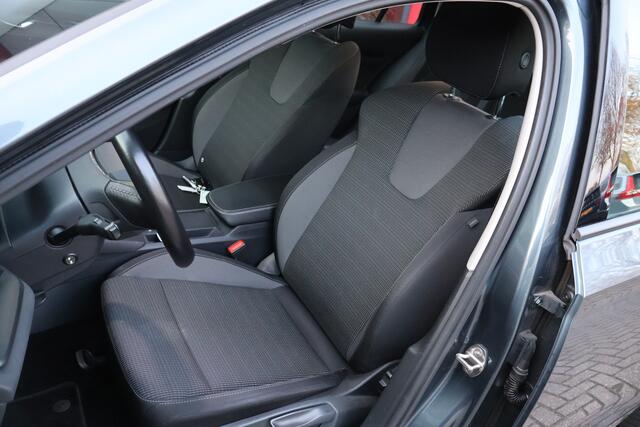 Skoda OCTAVIA Combi 1.0 TSI Ambition | Apple Carplay/Android Auto | Trekhaak | Climate Control | Cruise Control |