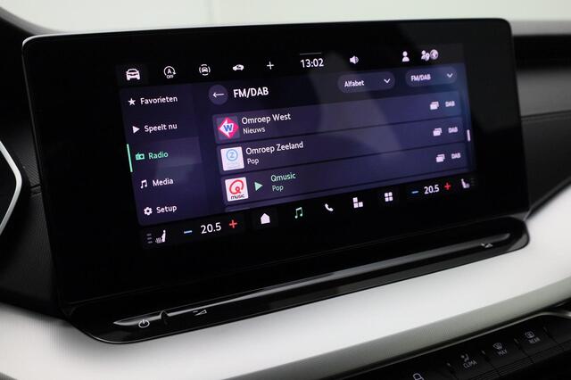 Skoda OCTAVIA Combi 1.5TSI/150PK MHEV Selection DSG · Trekhaak · Camera · Apple/Android · Keyless · Garantie tot januari 2027