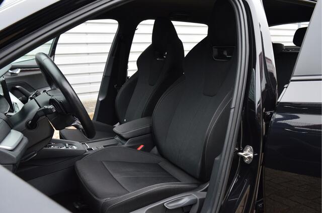 Skoda OCTAVIA Combi 1.0 e-TSI Sport Business O.a: Haak, PDC, Carplay, Clima, Navi, Cruise, Rijklaar, Etc. All-in prijs!